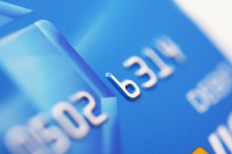 The difference between online and offline payment processing