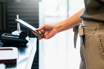 Five benefits of touchless payments and how they'll put your customers at ease.